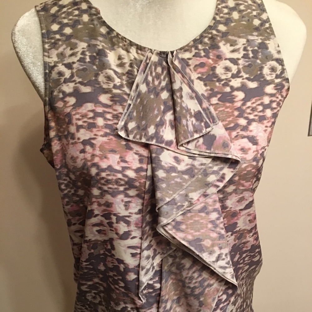Ruffle sleeveless top
